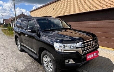 Toyota Land Cruiser 200, 2015 год, 8 000 000 рублей, 5 фотография