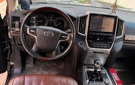 Toyota Land Cruiser 200, 2015 год, 8 000 000 рублей, 9 фотография