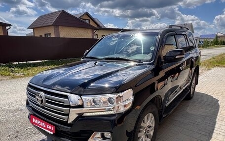 Toyota Land Cruiser 200, 2015 год, 8 000 000 рублей, 6 фотография