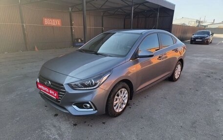 Hyundai Solaris II рестайлинг, 2018 год, 1 630 000 рублей, 2 фотография