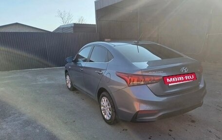 Hyundai Solaris II рестайлинг, 2018 год, 1 630 000 рублей, 4 фотография