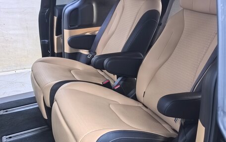 KIA Carnival, 2023 год, 4 500 000 рублей, 4 фотография