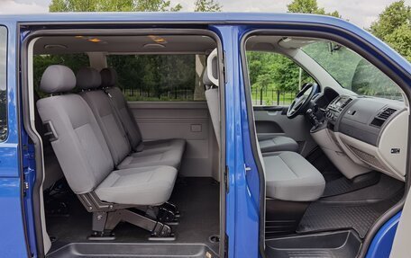 Volkswagen Caravelle T5, 2010 год, 2 150 000 рублей, 5 фотография