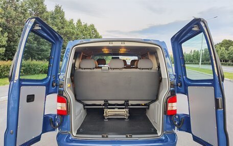 Volkswagen Caravelle T5, 2010 год, 2 150 000 рублей, 6 фотография