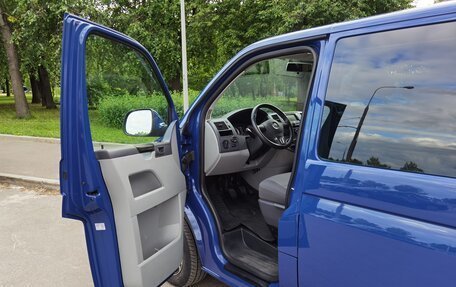 Volkswagen Caravelle T5, 2010 год, 2 150 000 рублей, 13 фотография