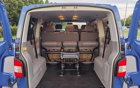 Volkswagen Caravelle T5, 2010 год, 2 150 000 рублей, 30 фотография