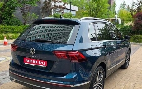 Volkswagen Tiguan II, 2023 год, 3 050 000 рублей, 2 фотография