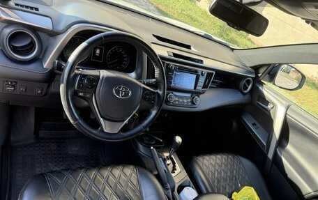 Toyota RAV4, 2018 год, 2 170 000 рублей, 5 фотография