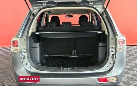 Mitsubishi Outlander III рестайлинг 3, 2013 год, 1 370 000 рублей, 17 фотография