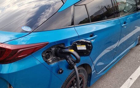 Toyota Prius IV XW50, 2017 год, 2 150 000 рублей, 6 фотография