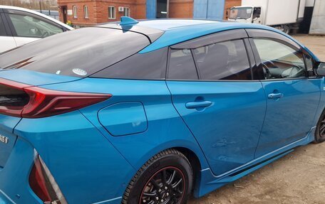 Toyota Prius IV XW50, 2017 год, 2 150 000 рублей, 11 фотография