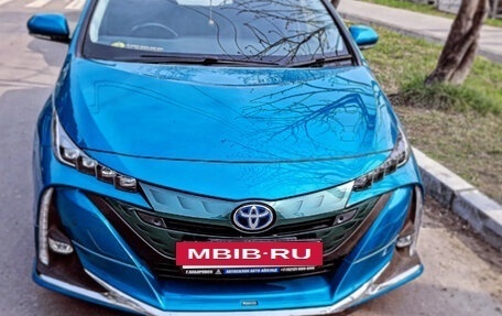 Toyota Prius IV XW50, 2017 год, 2 150 000 рублей, 8 фотография