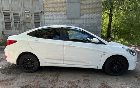 Hyundai Solaris II рестайлинг, 2014 год, 1 100 000 рублей, 10 фотография