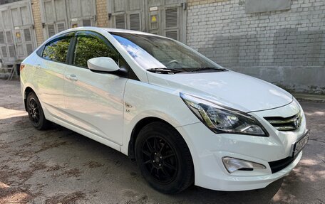 Hyundai Solaris II рестайлинг, 2014 год, 1 100 000 рублей, 11 фотография