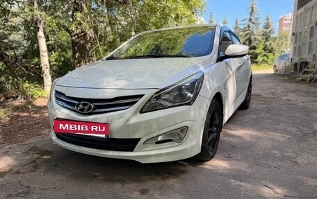 Hyundai Solaris II рестайлинг, 2014 год, 1 100 000 рублей, 2 фотография