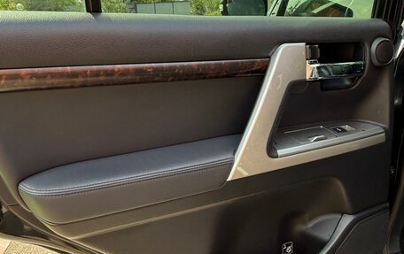 Toyota Land Cruiser 200, 2012 год, 3 290 000 рублей, 11 фотография
