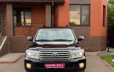 Toyota Land Cruiser 200, 2012 год, 3 290 000 рублей, 2 фотография