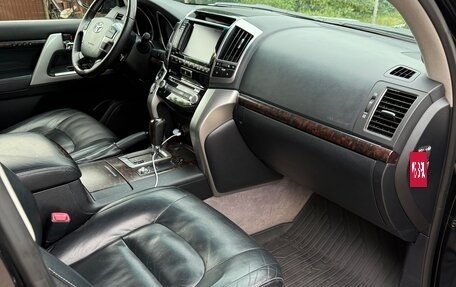 Toyota Land Cruiser 200, 2012 год, 3 290 000 рублей, 8 фотография