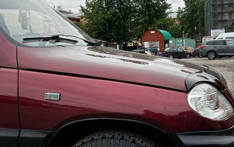 Chevrolet Niva I рестайлинг, 2003 год, 300 000 рублей, 3 фотография
