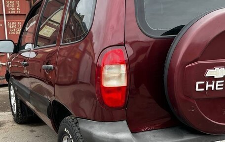 Chevrolet Niva I рестайлинг, 2003 год, 300 000 рублей, 22 фотография