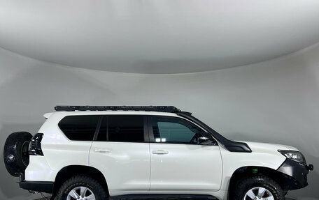 Toyota Land Cruiser Prado 150 рестайлинг 2, 2022 год, 6 999 000 рублей, 7 фотография