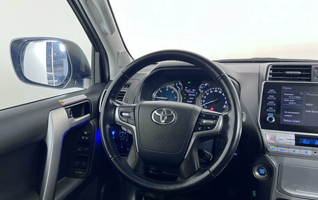Toyota Land Cruiser Prado 150 рестайлинг 2, 2022 год, 6 999 000 рублей, 9 фотография