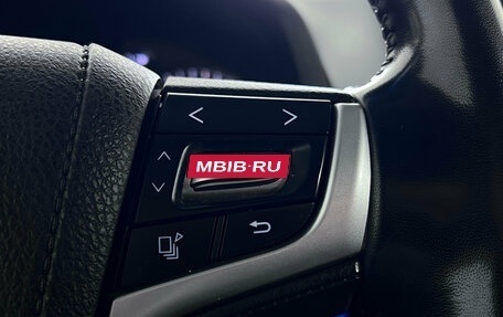 Toyota Land Cruiser Prado 150 рестайлинг 2, 2022 год, 6 999 000 рублей, 14 фотография