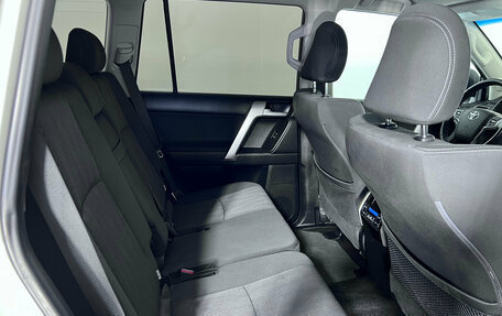 Toyota Land Cruiser Prado 150 рестайлинг 2, 2022 год, 6 999 000 рублей, 28 фотография