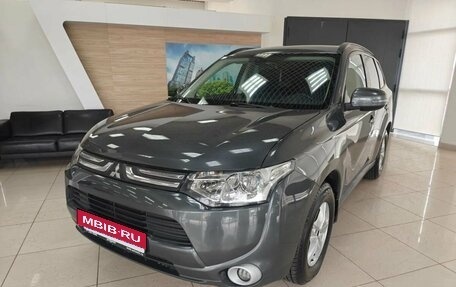 Mitsubishi Outlander III рестайлинг 3, 2013 год, 1 349 000 рублей, 1 фотография