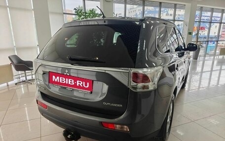 Mitsubishi Outlander III рестайлинг 3, 2013 год, 1 349 000 рублей, 5 фотография