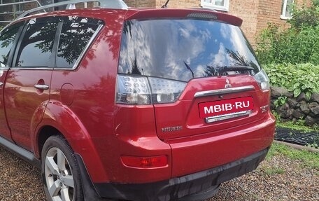 Mitsubishi Outlander III рестайлинг 3, 2008 год, 930 000 рублей, 15 фотография