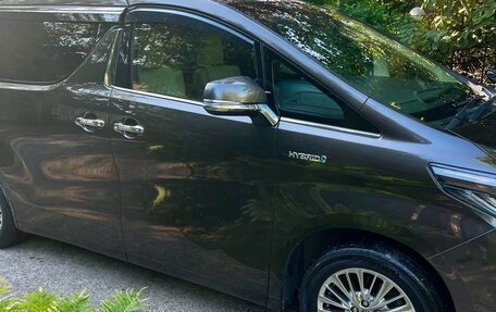 Toyota Alphard III, 2019 год, 5 350 000 рублей, 3 фотография