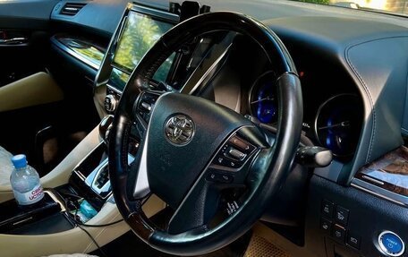 Toyota Alphard III, 2019 год, 5 350 000 рублей, 6 фотография