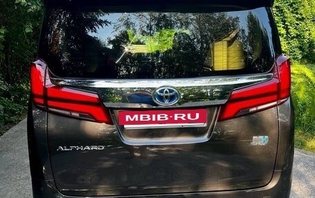 Toyota Alphard III, 2019 год, 5 350 000 рублей, 2 фотография