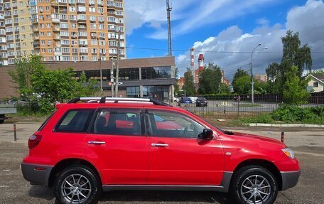 Mitsubishi Outlander III рестайлинг 3, 2005 год, 560 000 рублей, 4 фотография