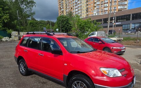 Mitsubishi Outlander III рестайлинг 3, 2005 год, 560 000 рублей, 3 фотография