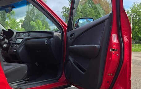 Mitsubishi Outlander III рестайлинг 3, 2005 год, 560 000 рублей, 19 фотография