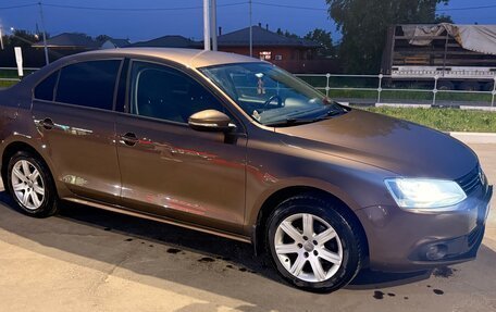 Volkswagen Jetta VI, 2012 год, 1 370 000 рублей, 3 фотография