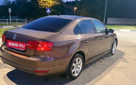 Volkswagen Jetta VI, 2012 год, 1 370 000 рублей, 2 фотография
