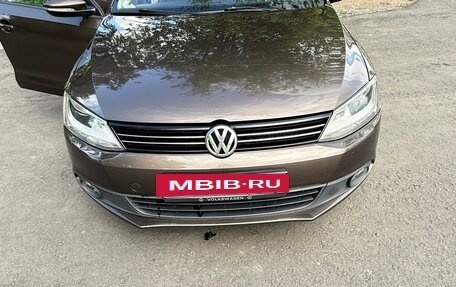 Volkswagen Jetta VI, 2012 год, 1 370 000 рублей, 15 фотография