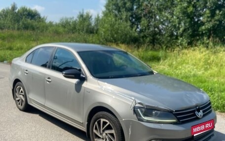 Volkswagen Jetta VI, 2018 год, 950 000 рублей, 2 фотография