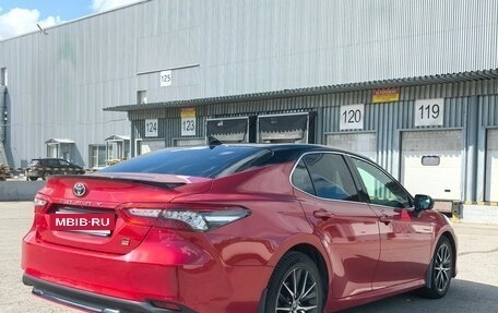 Toyota Camry, 2021 год, 3 250 000 рублей, 4 фотография