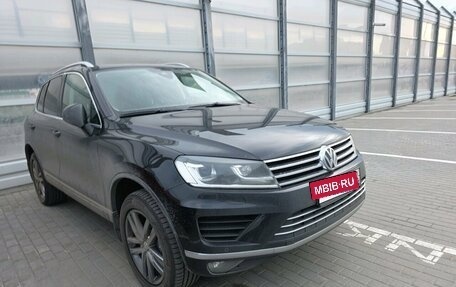Volkswagen Touareg III, 2015 год, 2 699 000 рублей, 3 фотография