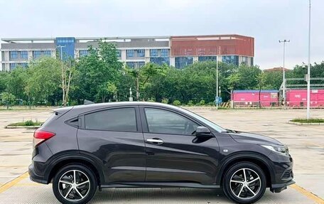 Honda Vezel, 2021 год, 1 315 021 рублей, 5 фотография