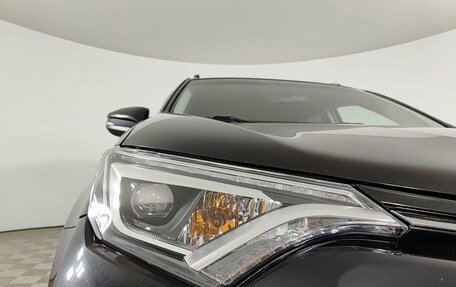 Toyota RAV4, 2018 год, 2 450 000 рублей, 21 фотография
