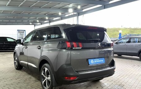 Peugeot 5008 II, 2018 год, 1 989 000 рублей, 3 фотография