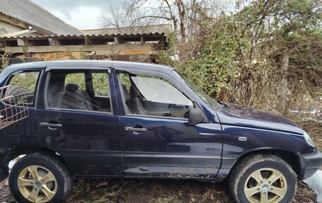 Chevrolet Niva I рестайлинг, 2004 год, 350 000 рублей, 2 фотография