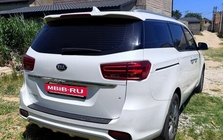 KIA Carnival III, 2019 год, 1 450 000 рублей, 4 фотография
