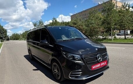 Mercedes-Benz V-Класс, 2024 год, 11 999 000 рублей, 3 фотография