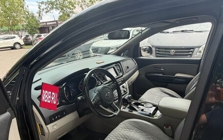 KIA Carnival III, 2019 год, 2 750 000 рублей, 3 фотография